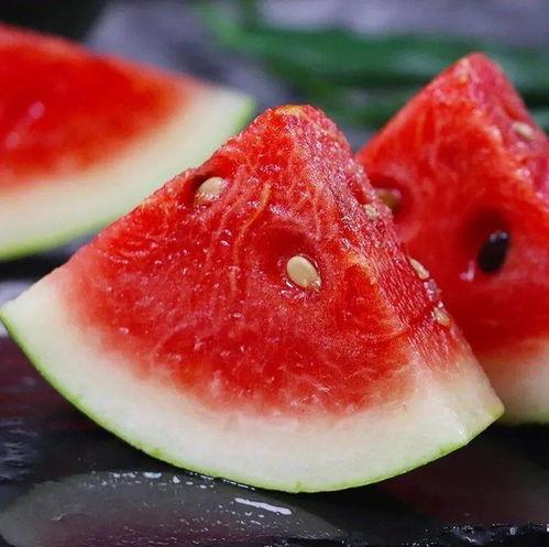 南京吃瓜找谁,揭秘当地热门话题与八卦达人