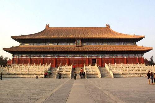 依依吃瓜配享太庙,畅享太庙美食之旅