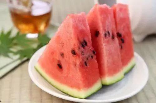 吃瓜可解暑,吃瓜解暑，畅享清凉一夏