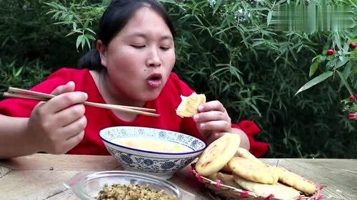 朝廷妹妹吃瓜,朝廷妹妹的瓜田奇遇记