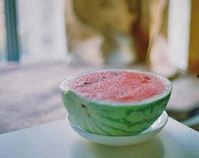 小暑吃瓜谚语大全,传统谚语中的夏日食瓜智慧